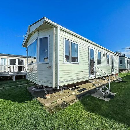 Lovely 6 Berth Caravan For Hire At Manor Park In Hunstanton Norfolk Ref 23044S מראה חיצוני תמונה