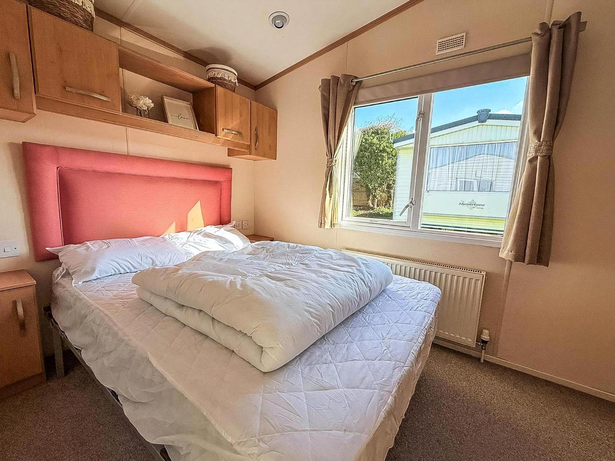 Lovely 6 Berth Caravan For Hire At Manor Park In Hunstanton Norfolk Ref 23044S מראה חיצוני תמונה