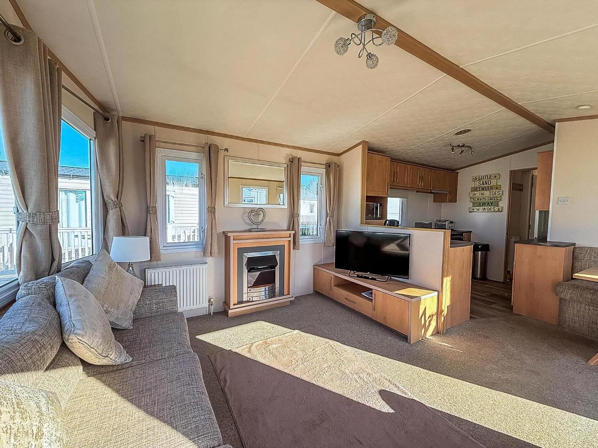 Lovely 6 Berth Caravan For Hire At Manor Park In Hunstanton Norfolk Ref 23044S מראה חיצוני תמונה